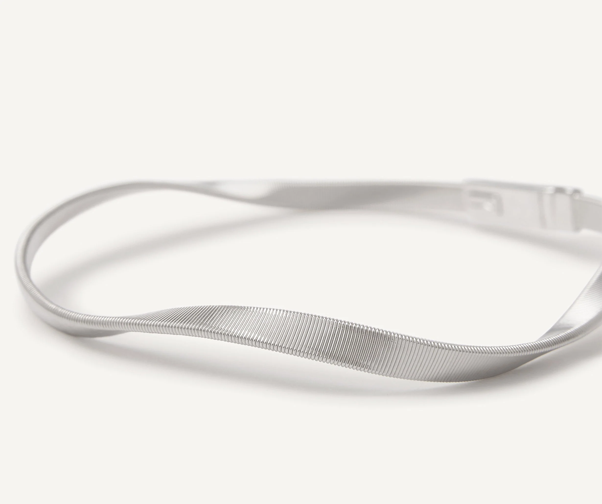 18K White Gold Coil Bangle, 4mm - Image 3
