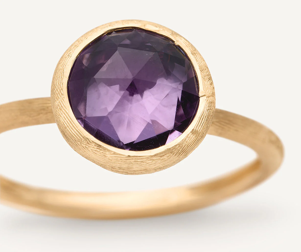 18K Yellow Gold Amethyst Stackable Ring - Image 3