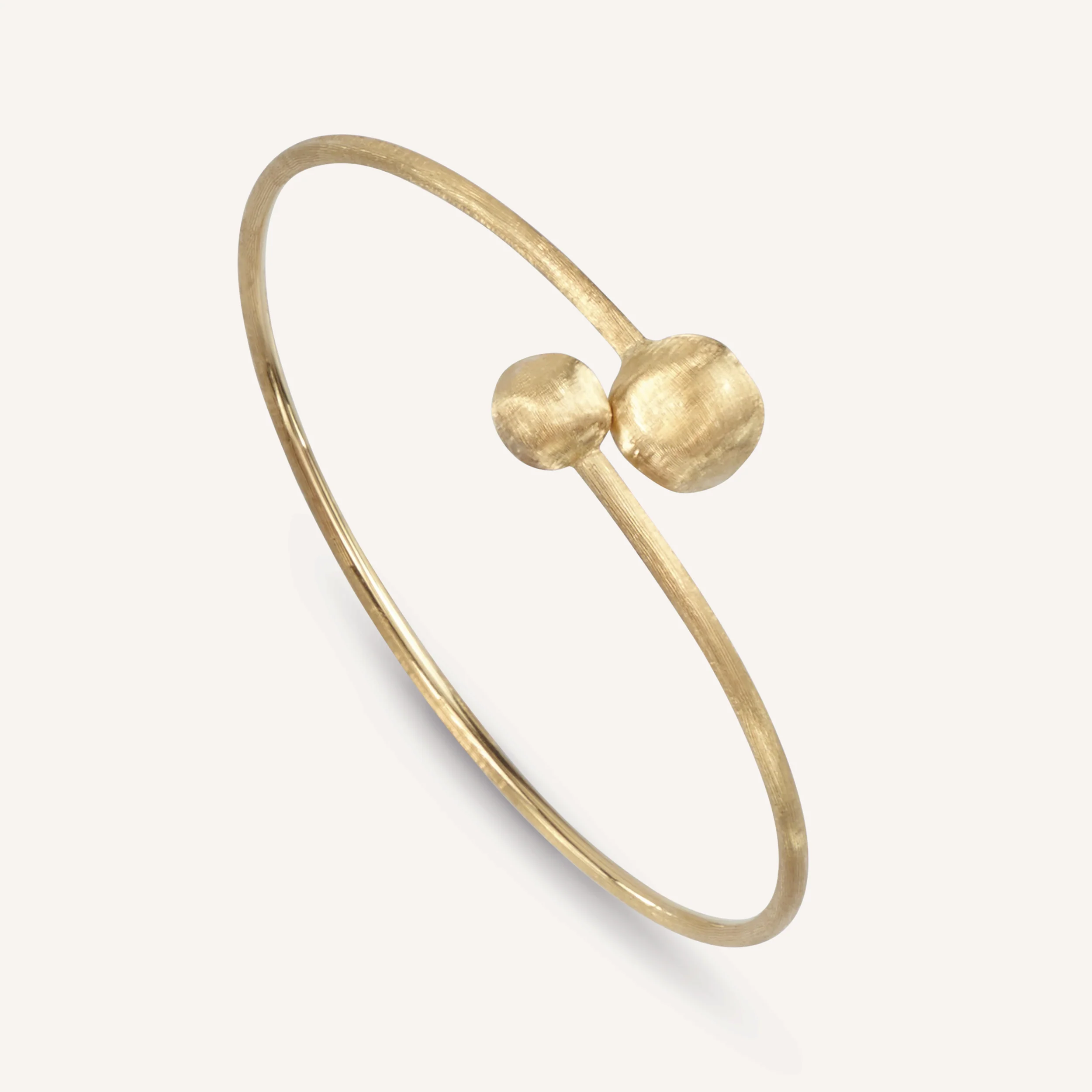 18K Yellow Gold Hugging Bangle
