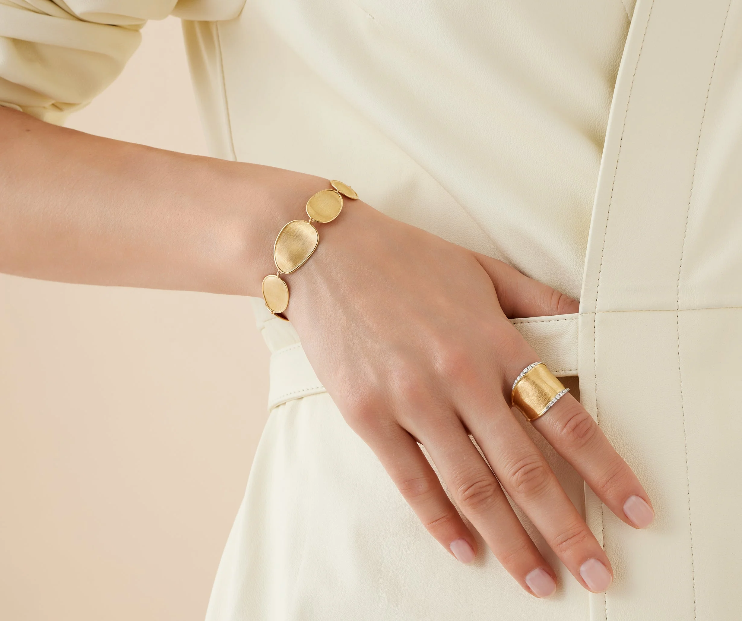 18K Yellow Gold Petal Graduated Bracelet, 7" - Image 2