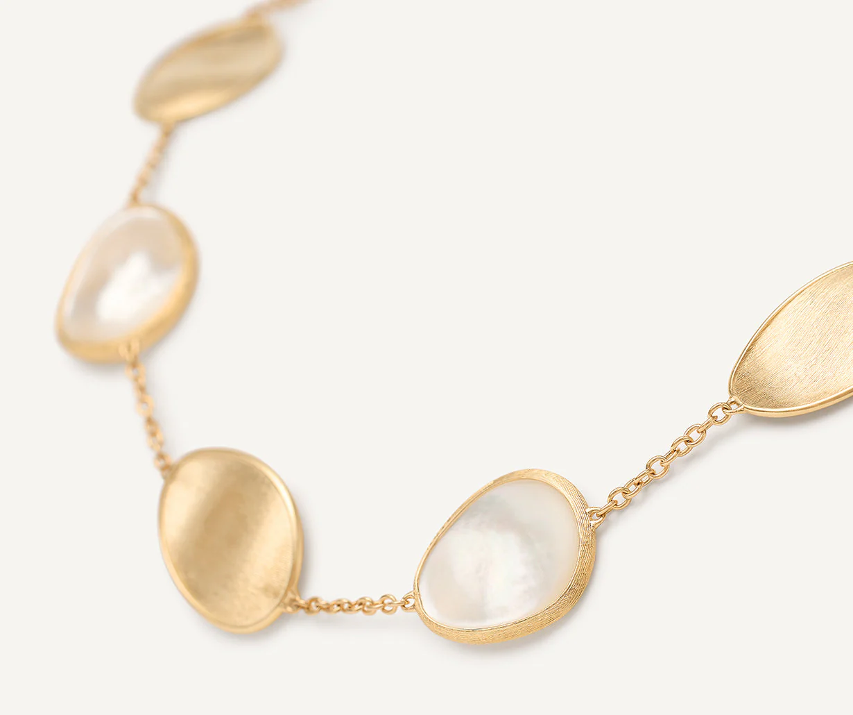 18K Yellow Gold Mother of Pearl Necklace, 16.75" - Image 3