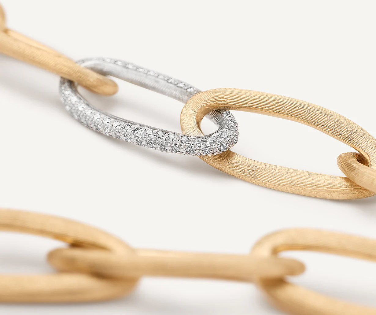 18K Yellow Gold Oval Link Bracelet with Diamonds, 7.75" - Image 3