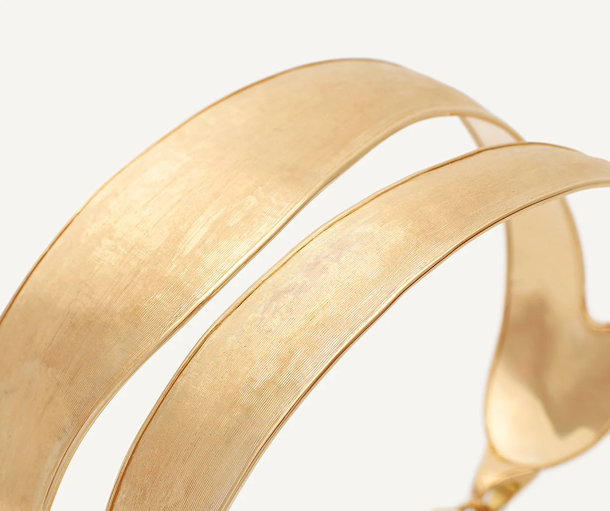 18K Yellow Gold Split Bangle - Image 3