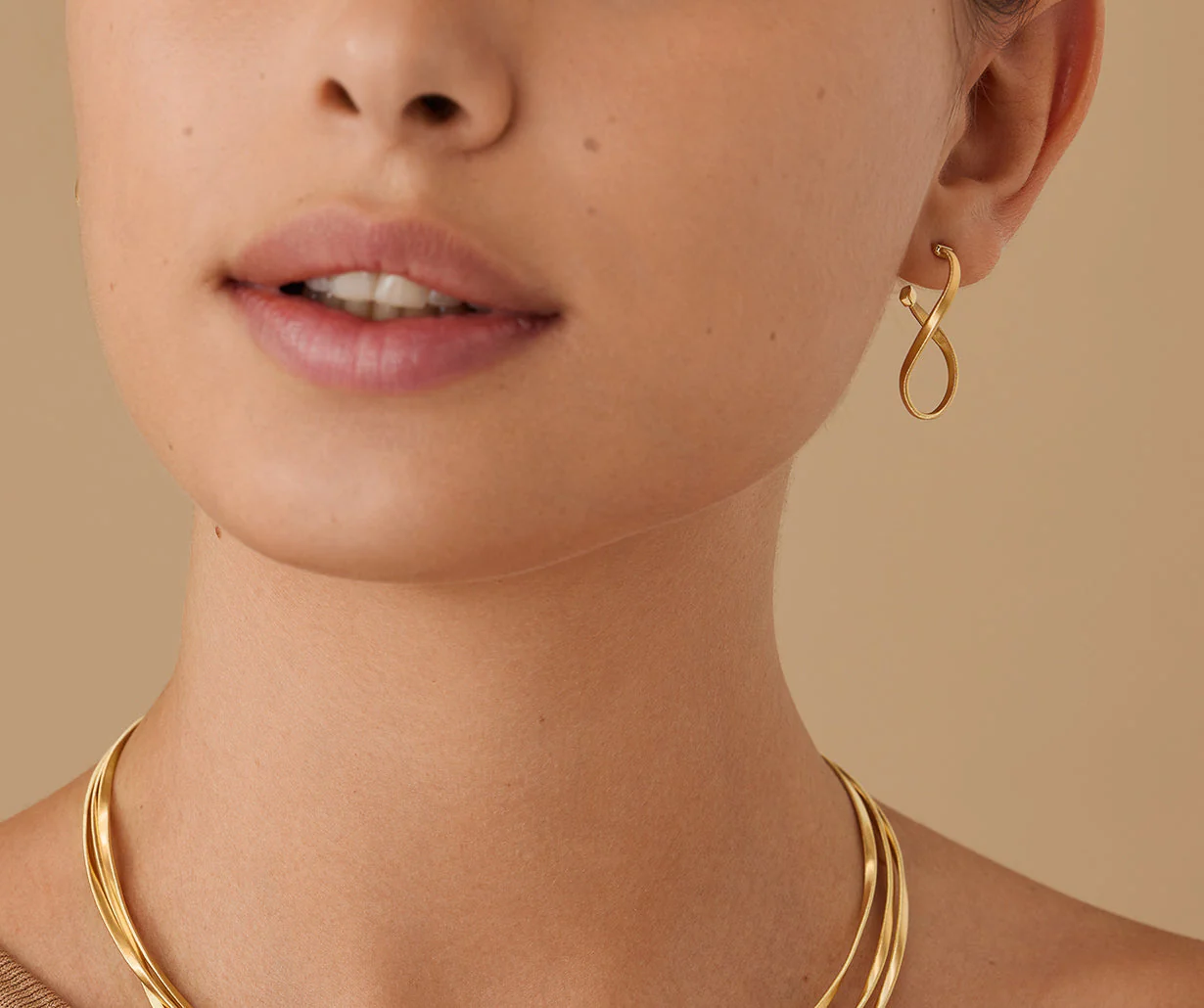 18K Yellow Gold Infinity Coil Hoops, 1.18" - Image 2